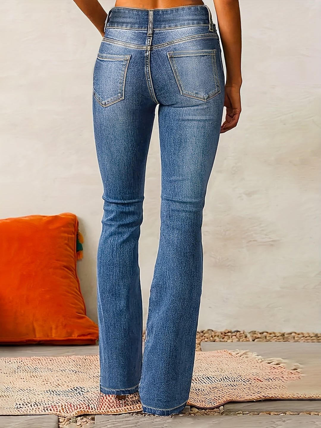 Amelia™ High-Flared Jeans