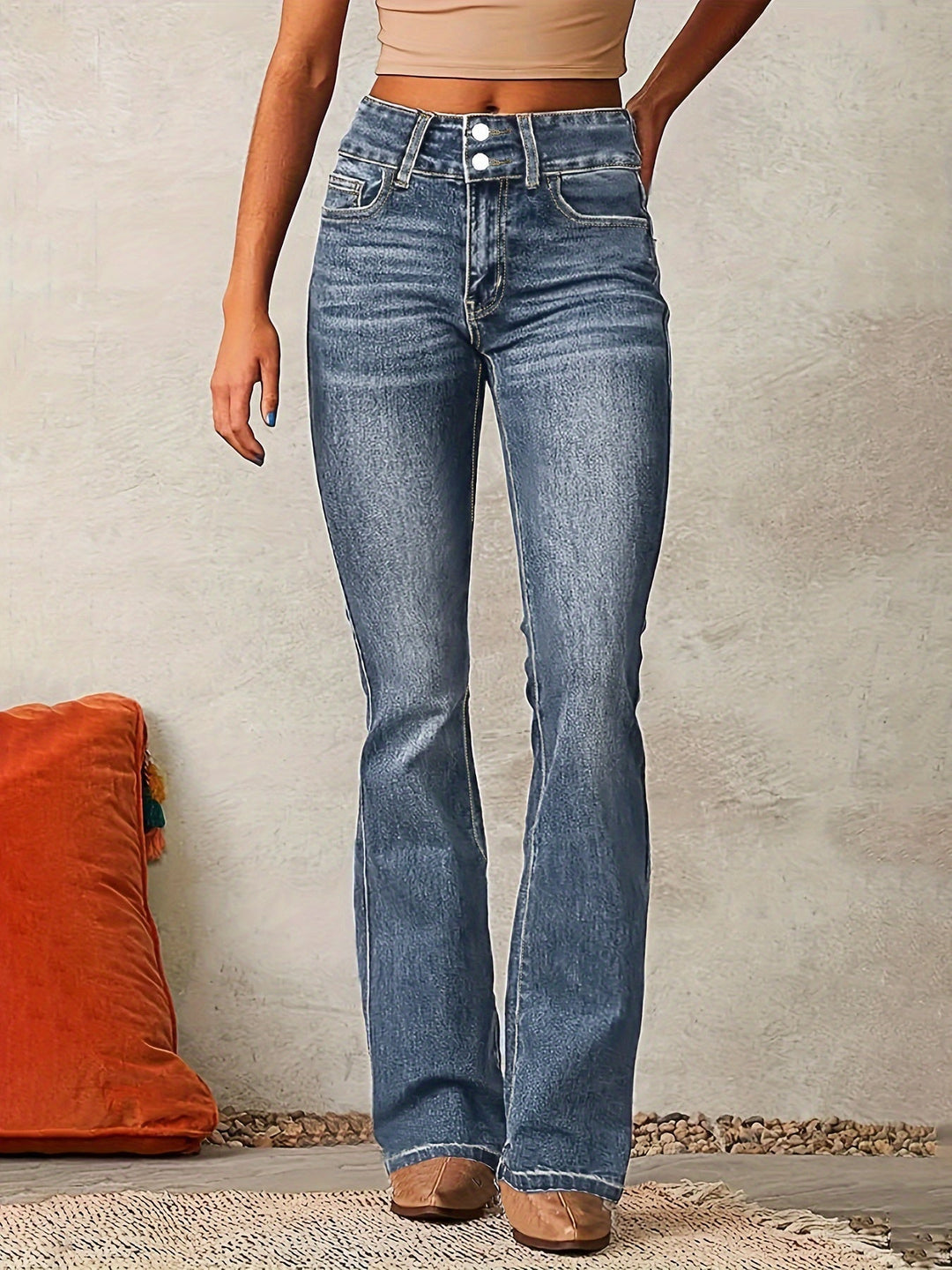Amelia™ High-Flared Jeans