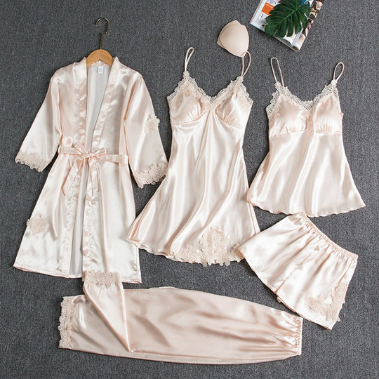 Chiara - Luxurious Pyjama Set