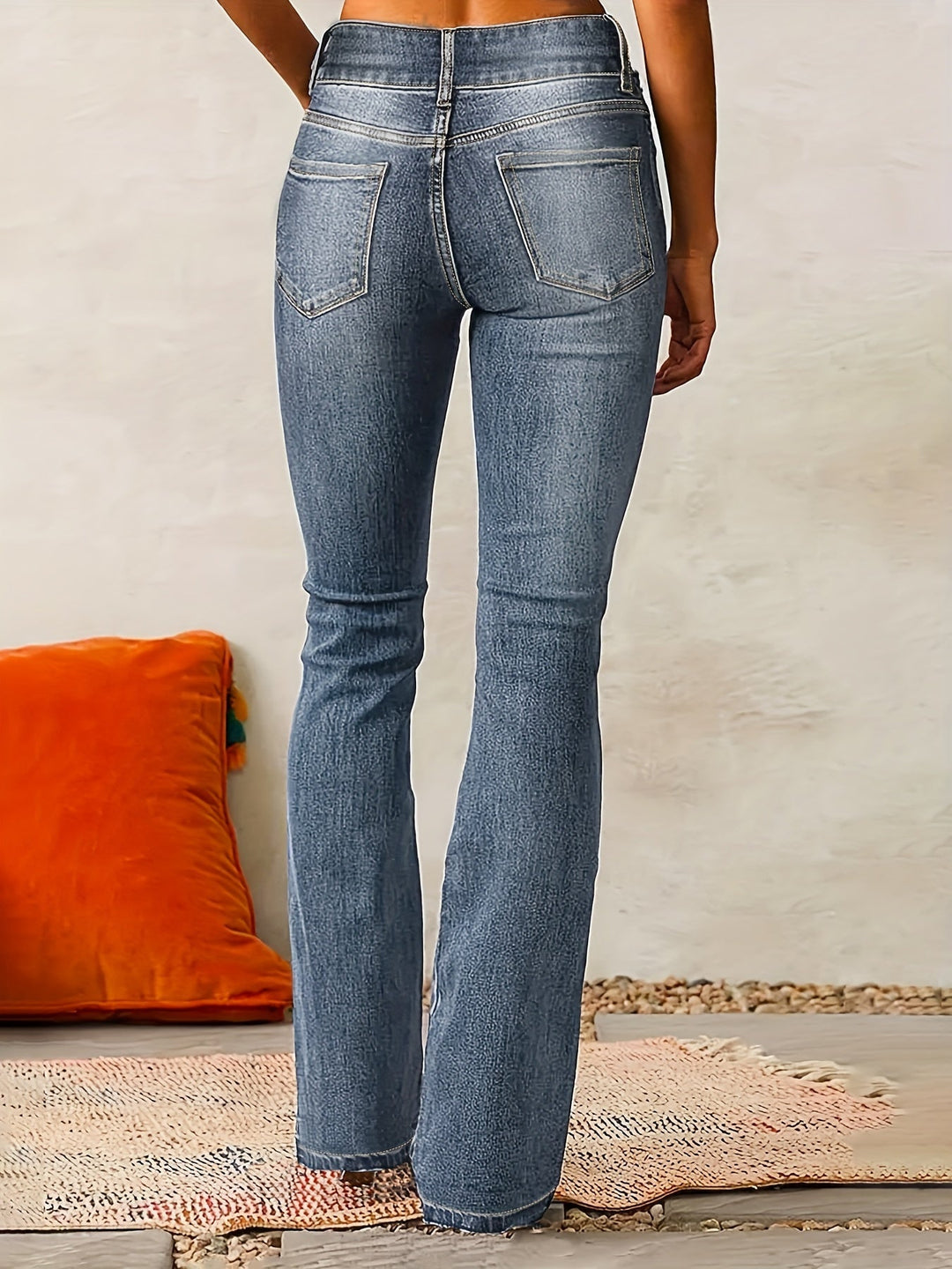 Amelia™ High-Flared Jeans